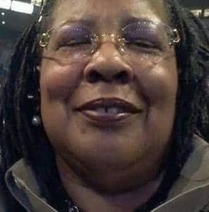 Meet your Posher, Lorraine